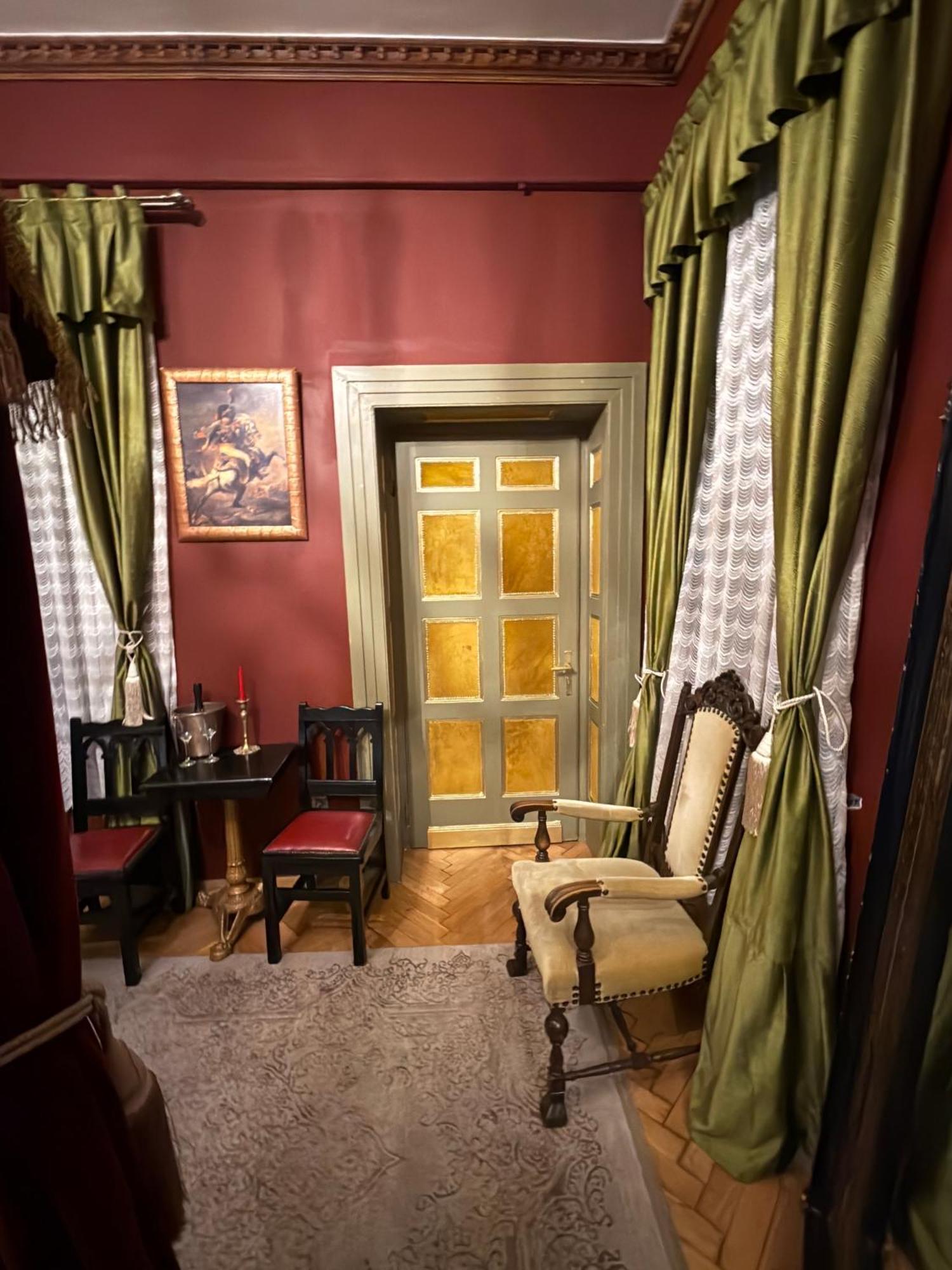 Classic Love Story In Old Cluj I 外观 照片